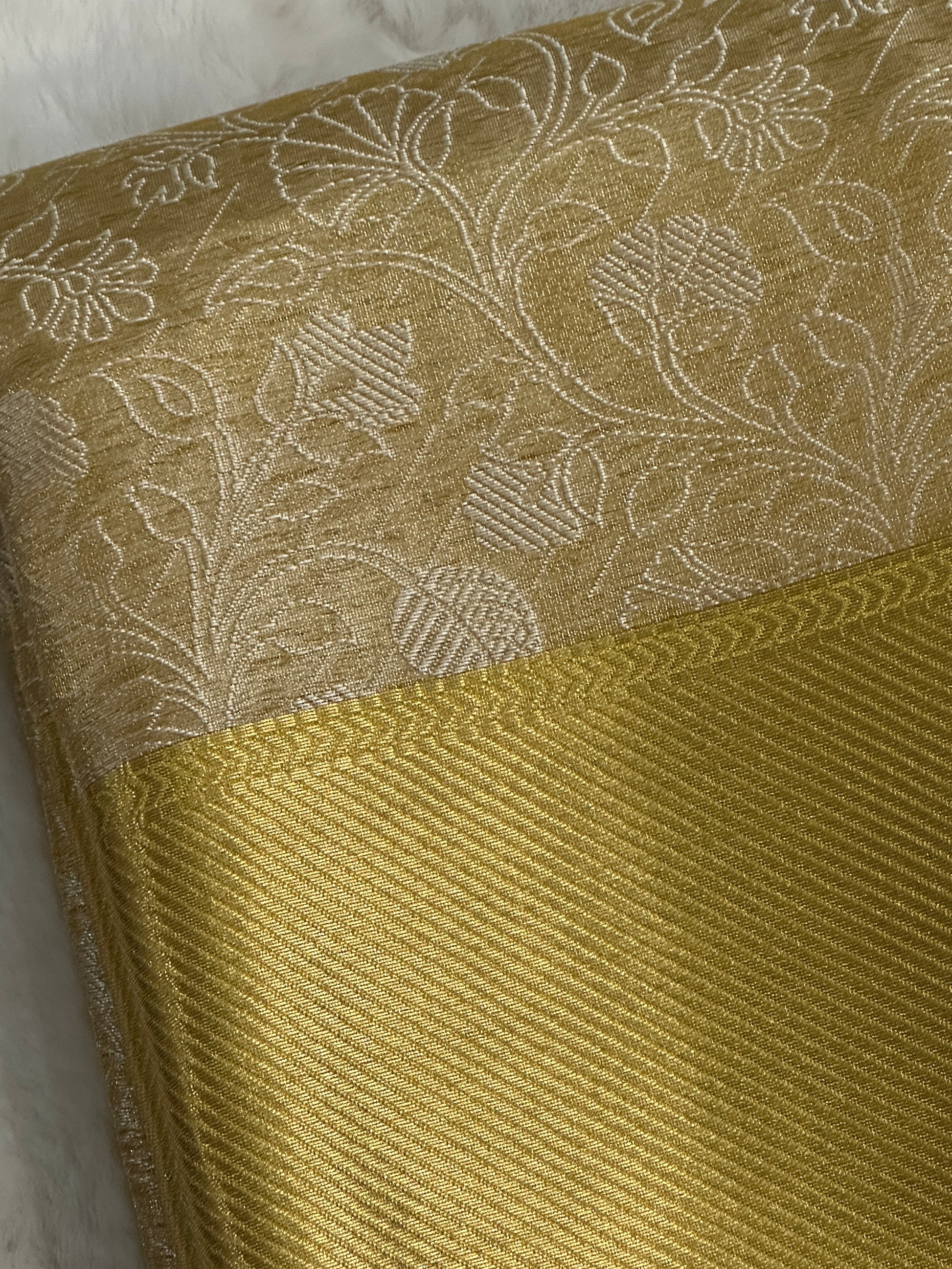 Gold Semi Kanchi Tissue Saree